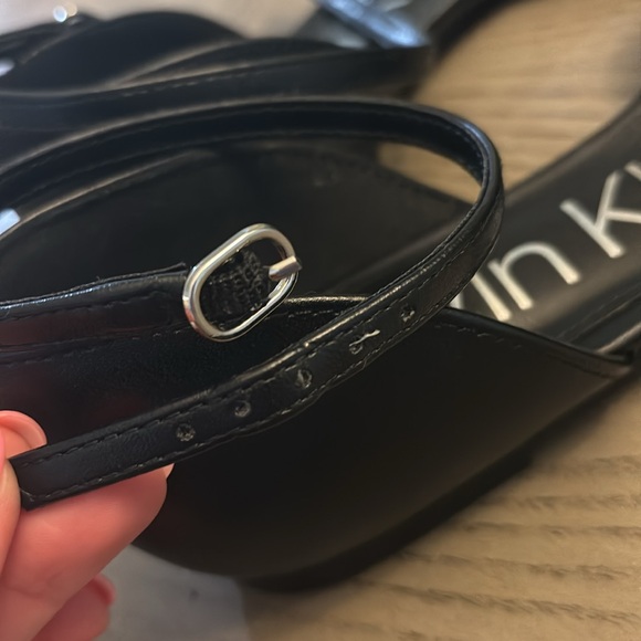 Calvin Klein Flats NWOT - Picture 7 of 8